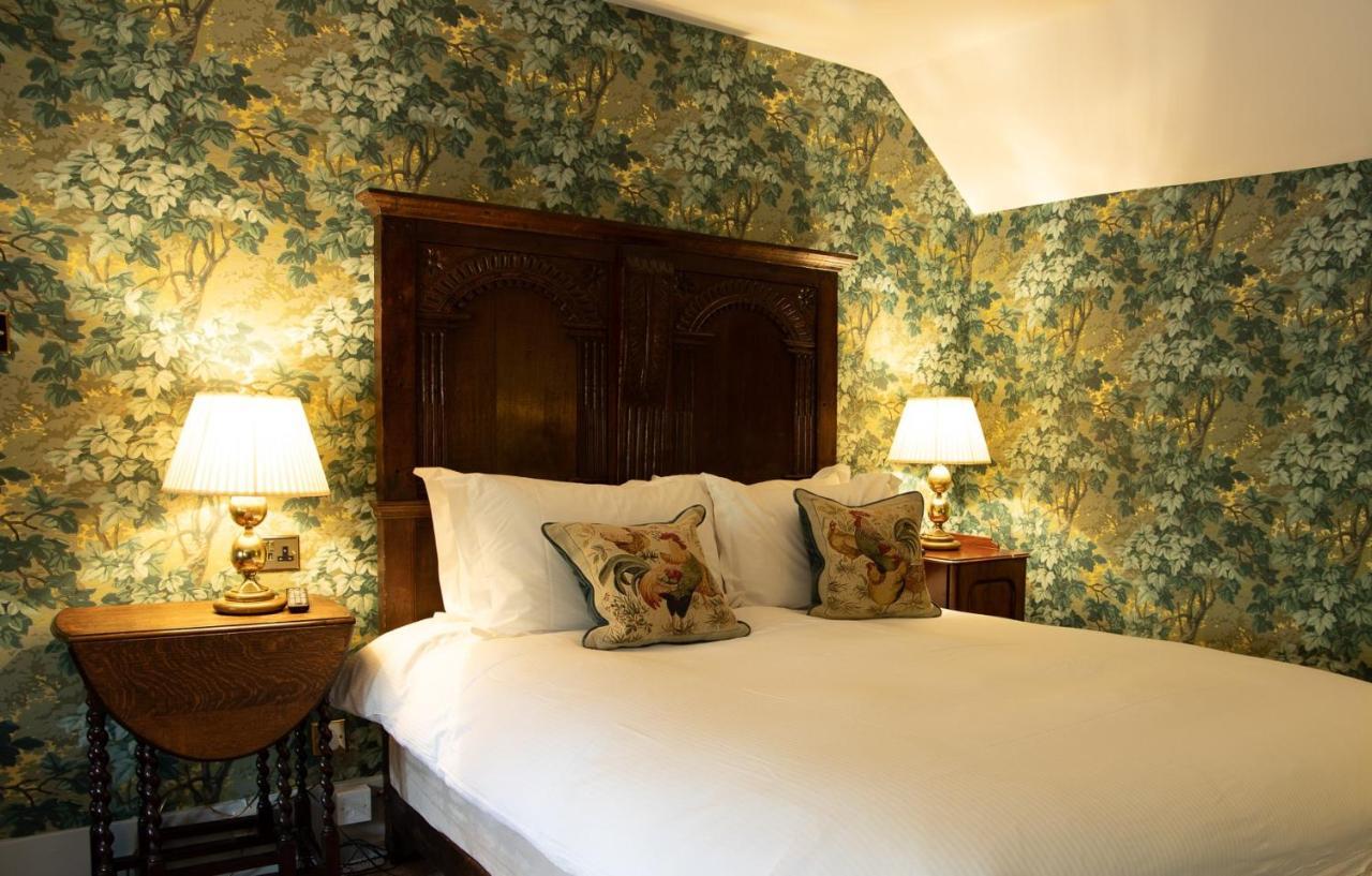 Ockenden Manor Hotel & Spa Cuckfield Exterior photo