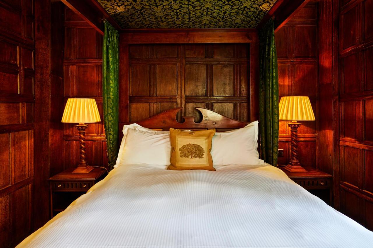 Ockenden Manor Hotel & Spa Cuckfield Exterior photo