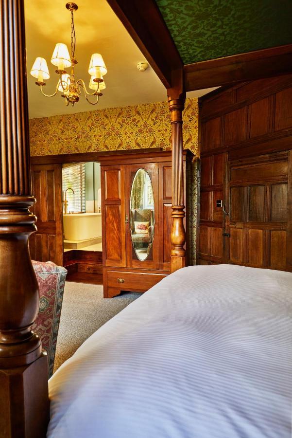 Ockenden Manor Hotel & Spa Cuckfield Exterior photo