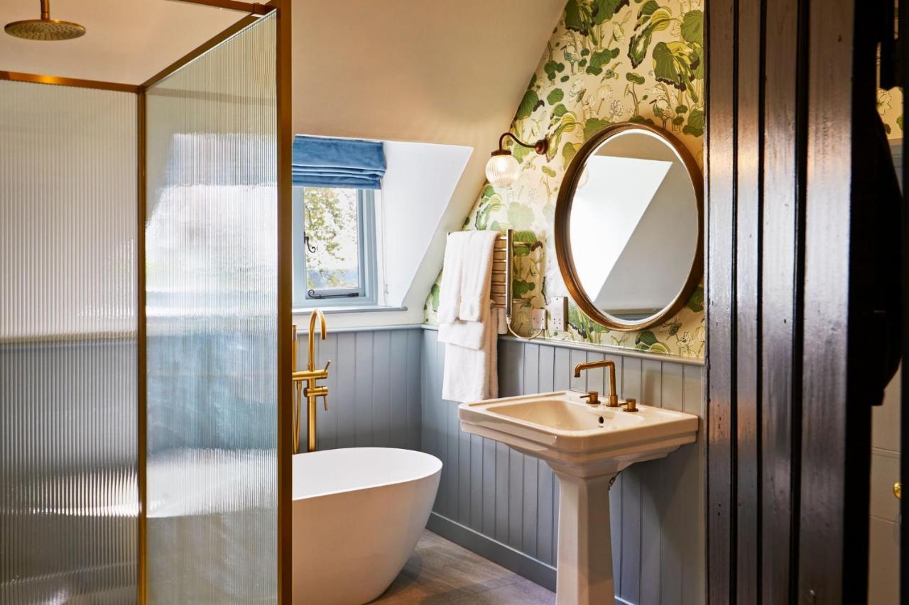 Ockenden Manor Hotel & Spa Cuckfield Exterior photo