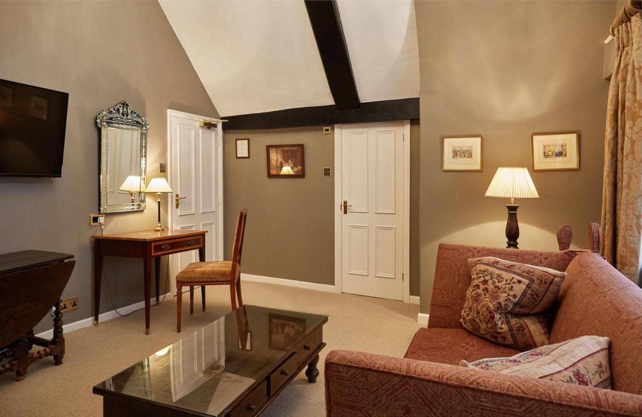 Ockenden Manor Hotel & Spa Cuckfield Exterior photo